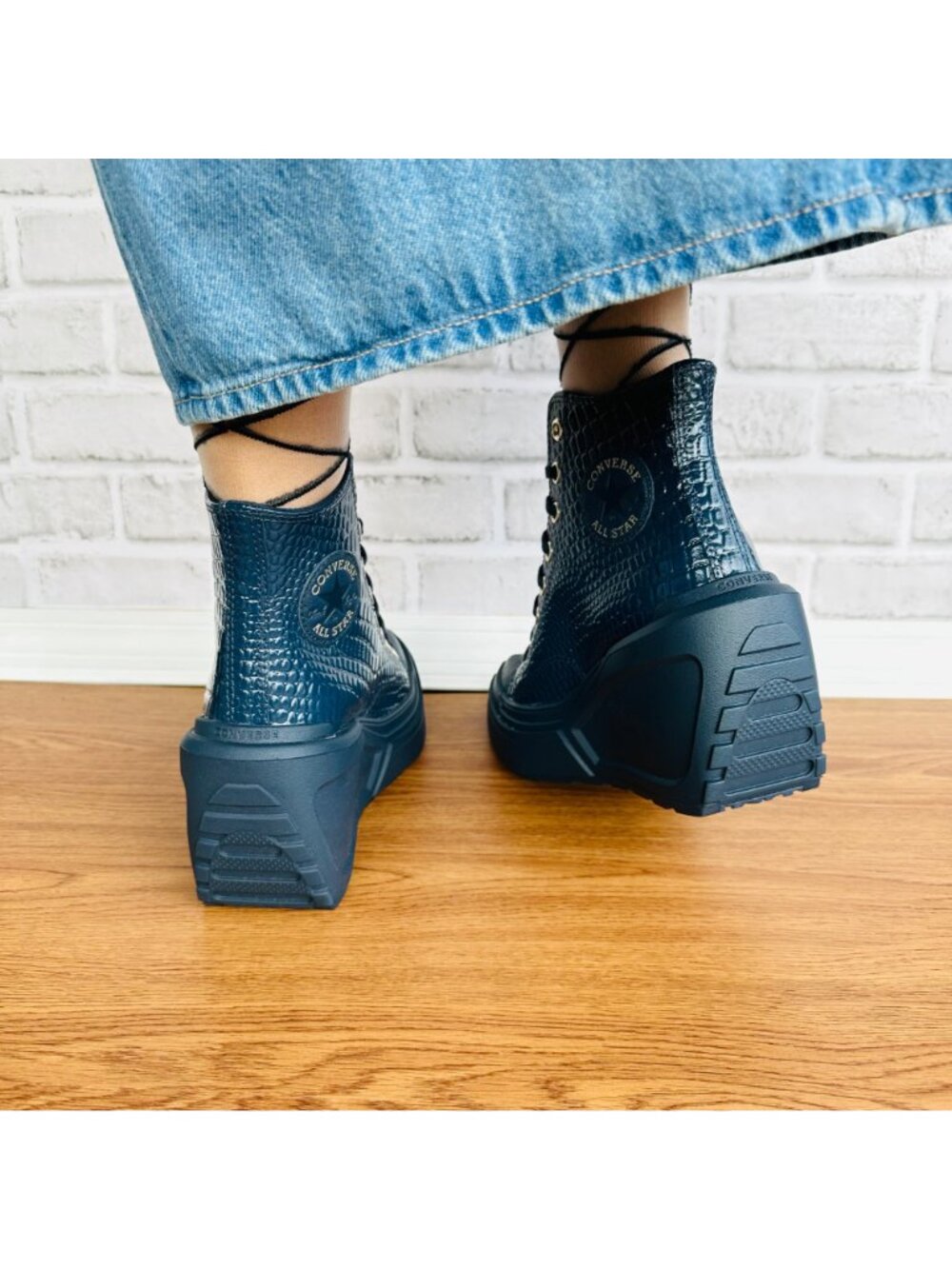 ⭐Chuck 70 De Luxe Wedge Platform Leather Sneakers Sz 6 Womens Shoes Blue A10037C - Picture 3 of 12